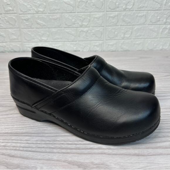 Sanita Original Danish Clogs Shoes WMNS 41 Black Leather Slip On Wedge Round Toe - Picture 1 of 9